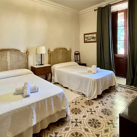 Historic Spanish House Sleeps 22 Pool Casa de Férias *